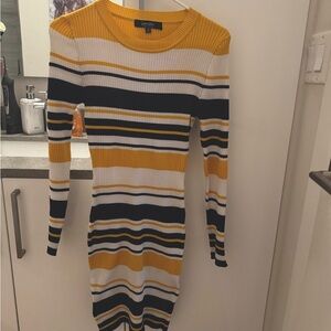 Le Lis Yellow Gold Long Sleeve Bodycon Dress